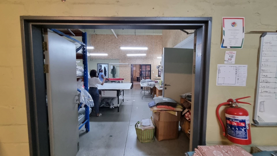 To Let commercial Property for Rent in Woodstock Western Cape